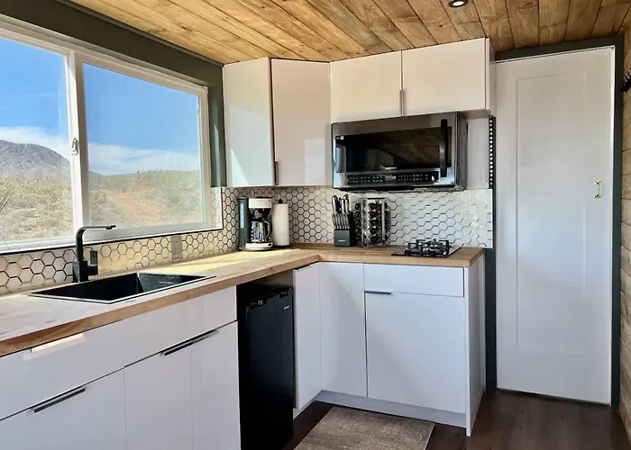 Starwalk Luxury Off Grid Sky Walk By Grand Canyon Ferienhaus Meadview